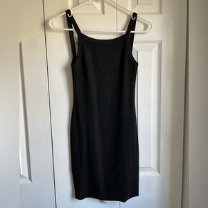 Adika black sleeveless and backless ribbed dress